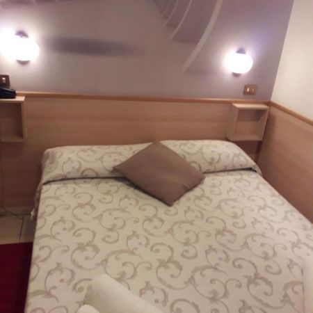 Hotel Vittoriano Турин Экстерьер фото