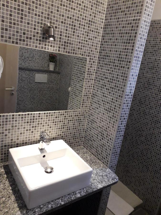 Hotel Vittoriano Турин Экстерьер фото