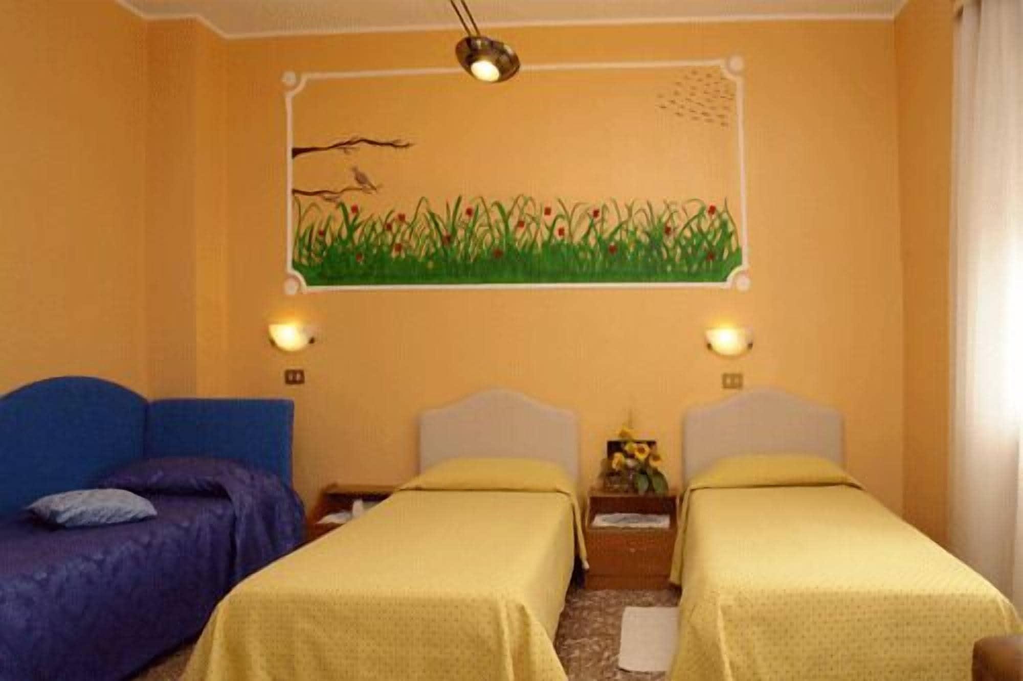 Hotel Vittoriano Турин Экстерьер фото