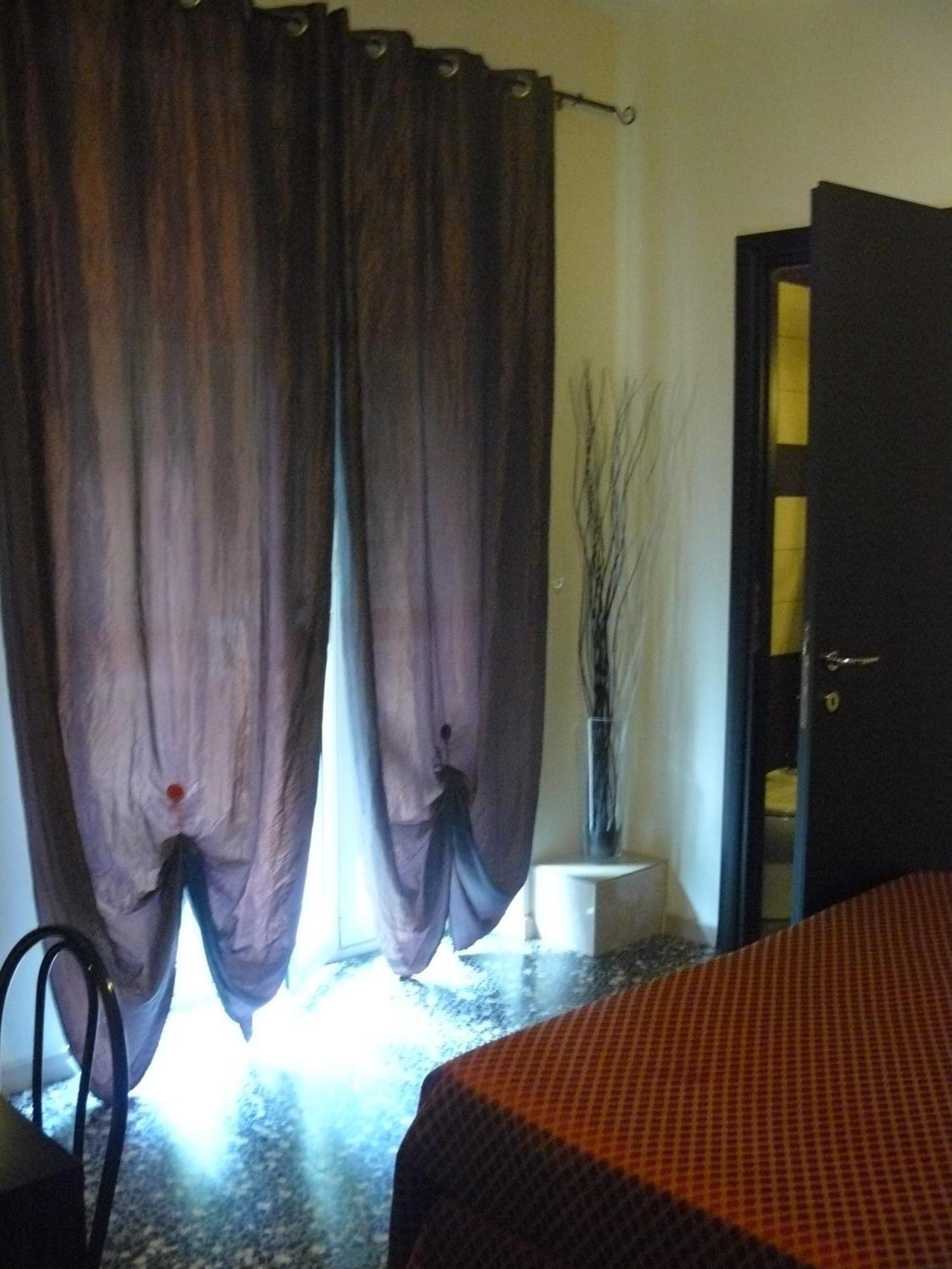 Hotel Vittoriano Турин Экстерьер фото